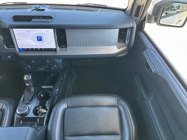 Certified 2025 Ford Bronco Outer Banks AWD/4WD image 13