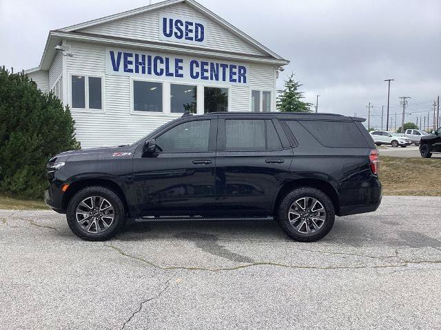 Used 2024 Chevrolet Tahoe Z71 w/ Luxury Package AWD/4WD image 3