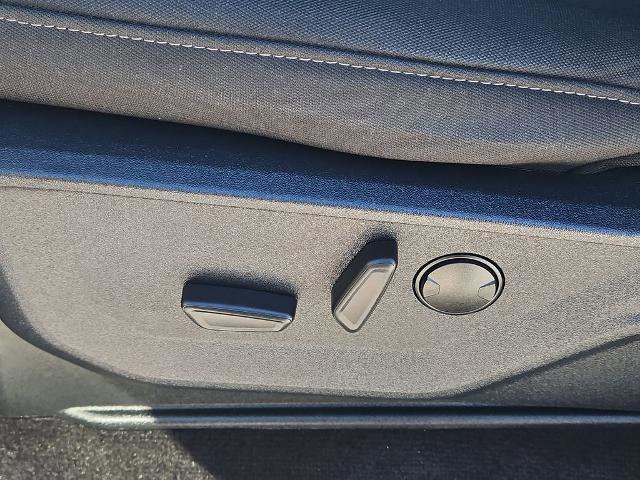 Certified 2022 Ford F150 XLT w/ Equipment Group 302A High image 18