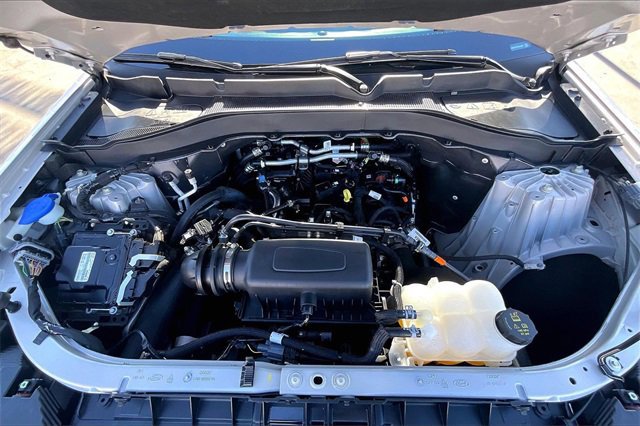Certified 2024 Ford Explorer XLT image 12