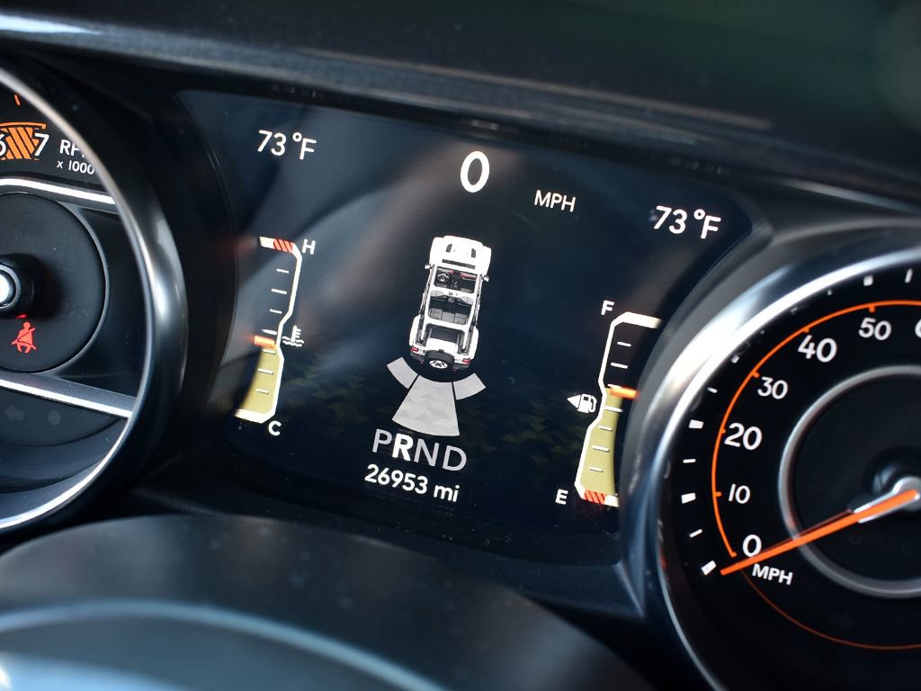 Used 2020 Jeep Wrangler Unlimited Sahara AWD/4WD image 12