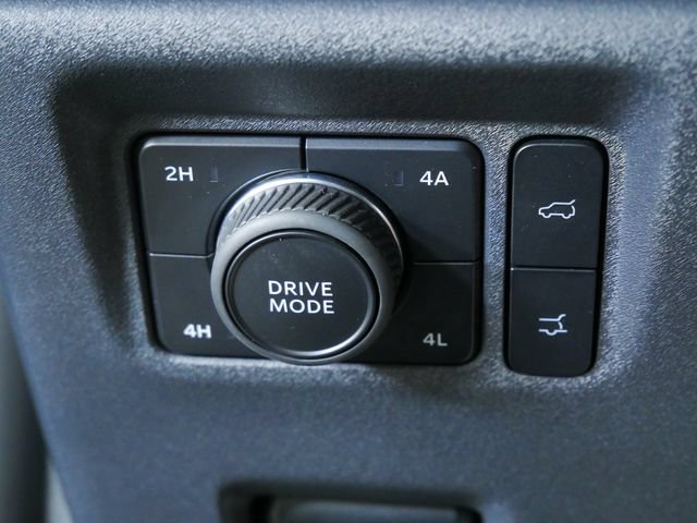Certified 2025 Ford Expedition Active AWD/4WD image 22