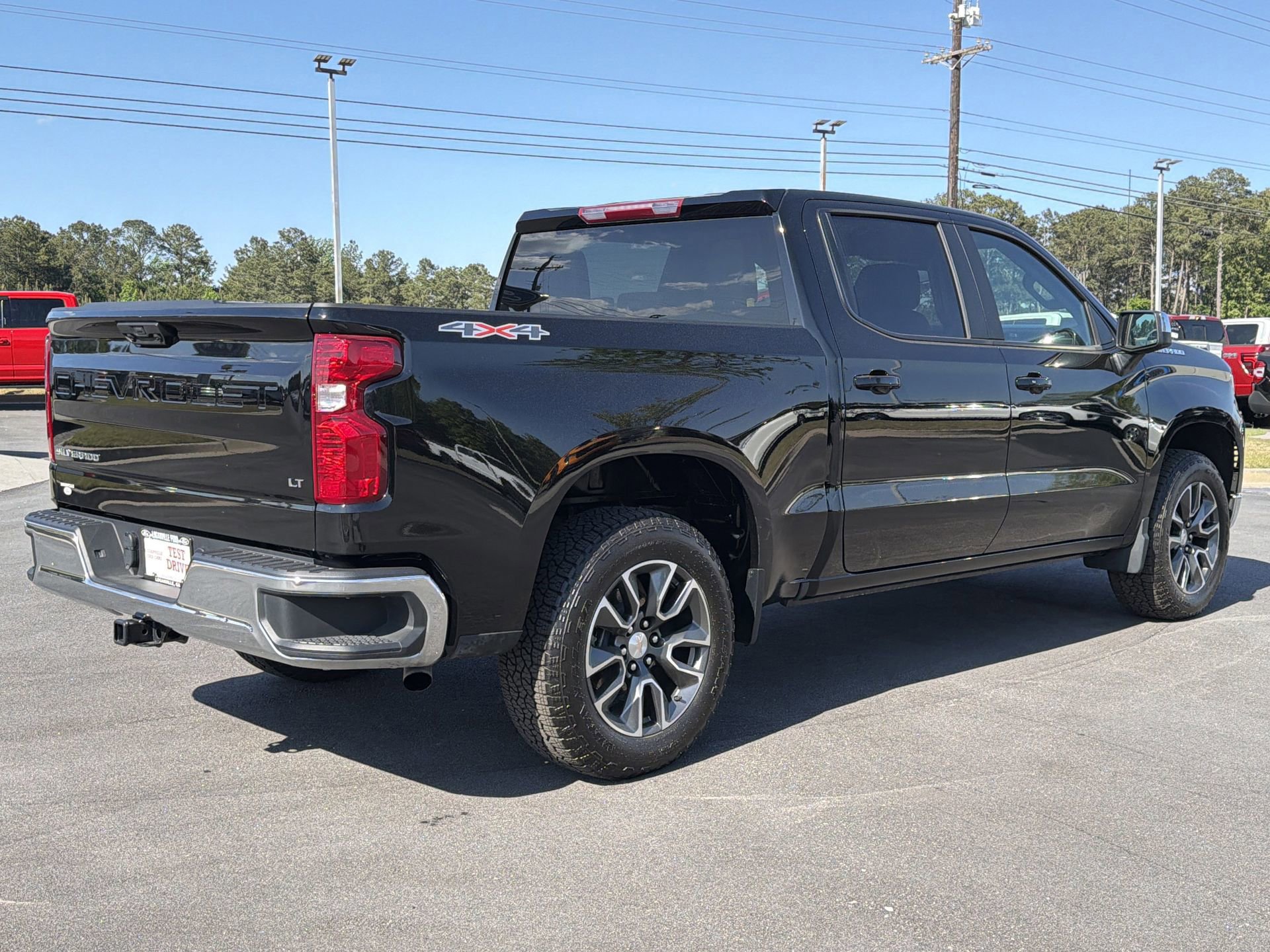 Used 2024 Chevrolet Silverado 1500 LT image 4