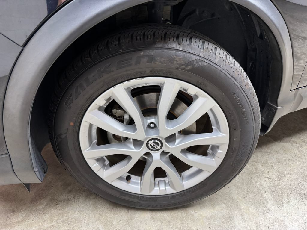 Used 2021 Nissan Rogue Sport S FWD image 30