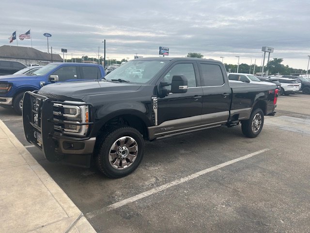 Certified 2023 Ford F250 King Ranch AWD/4WD image 5