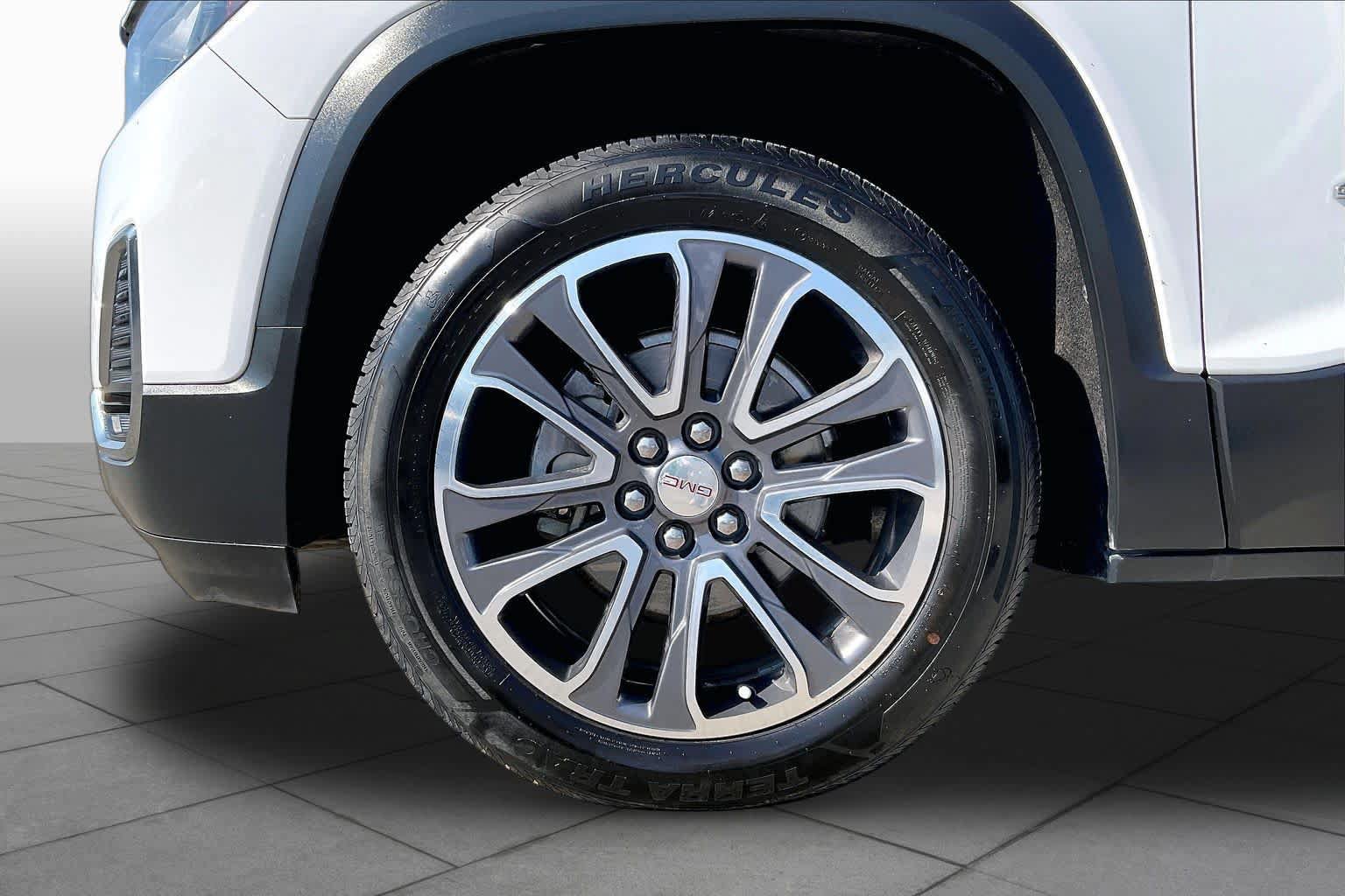 Used 2020 GMC Acadia AT4 w/ Trailering Package AWD/4WD image 11