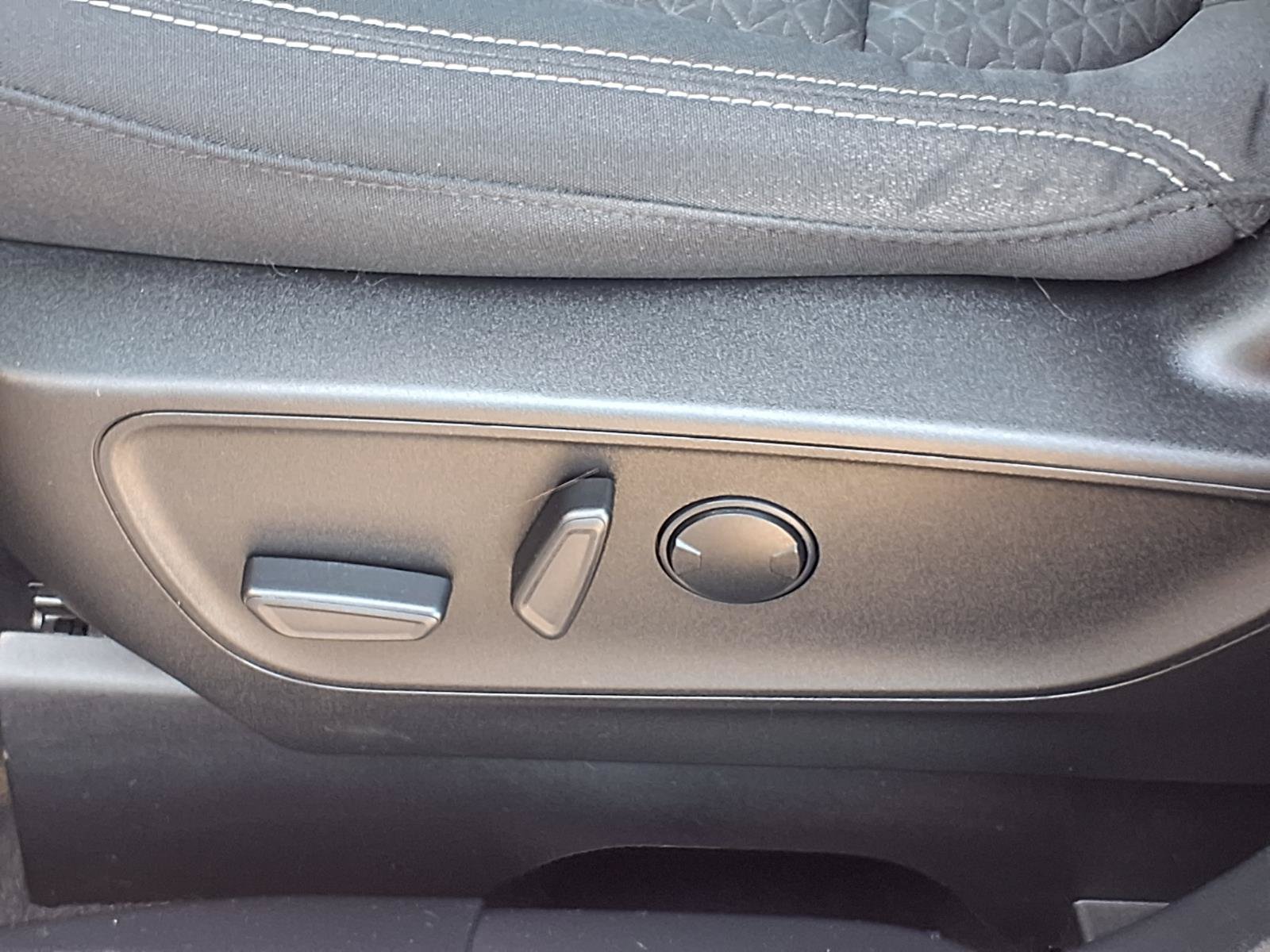 Certified 2023 Ford Escape Active AWD/4WD image 4