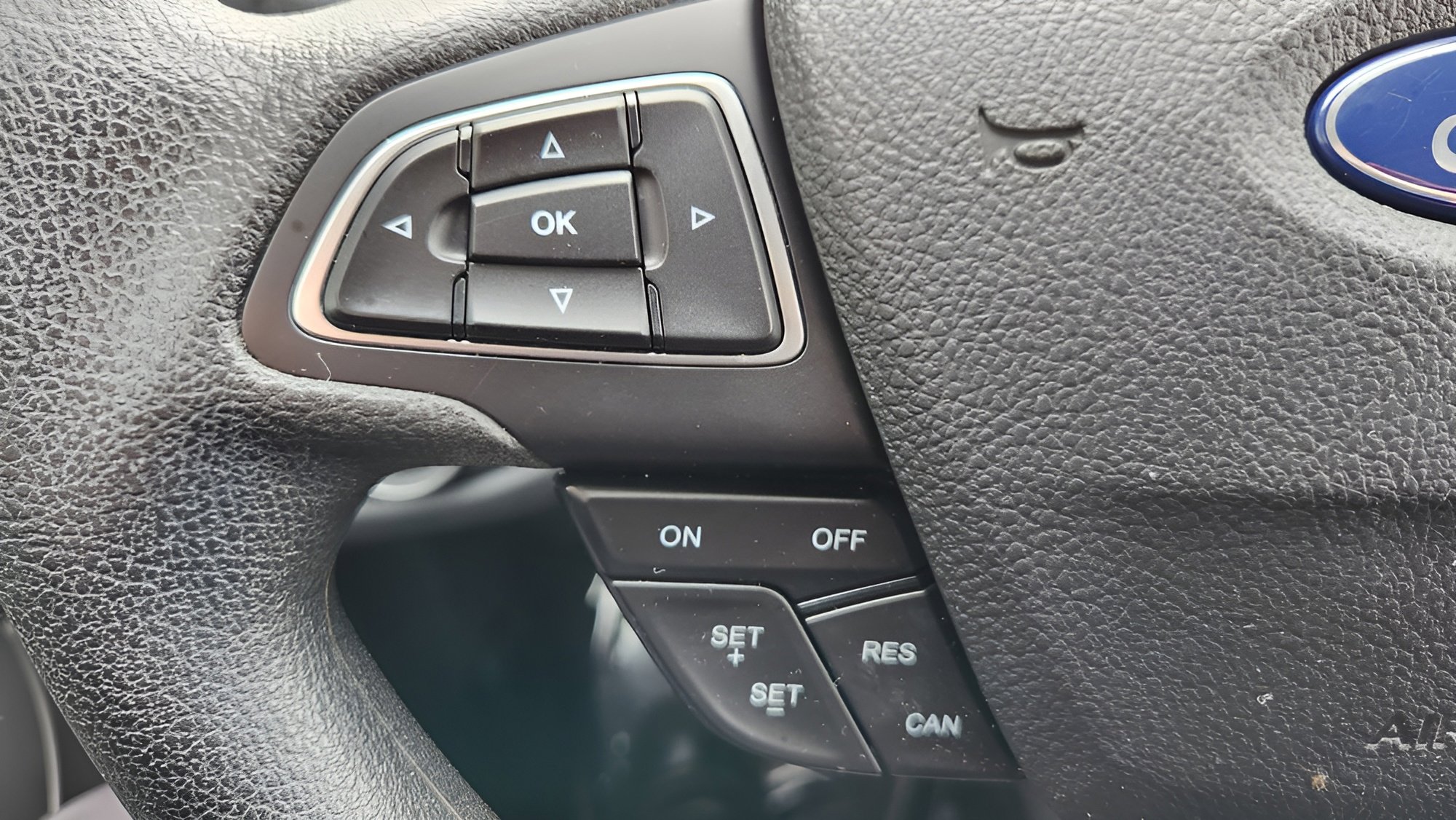 Certified 2019 Ford Escape SE image 18