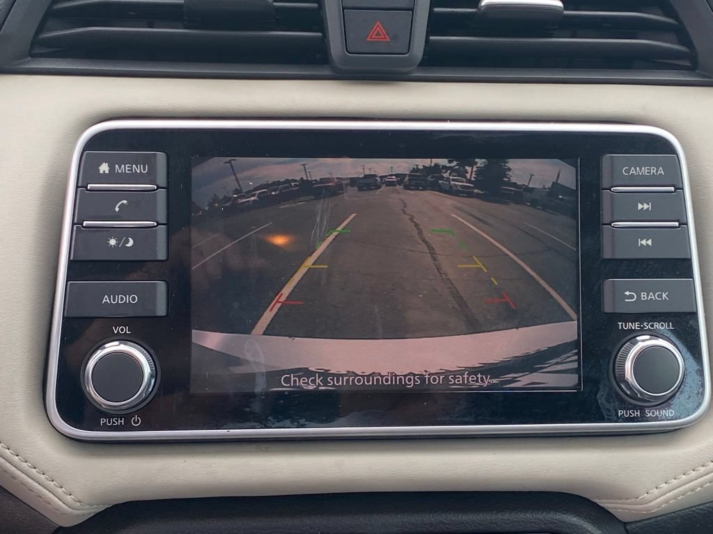 Used 2020 Nissan Versa SV FWD image 16