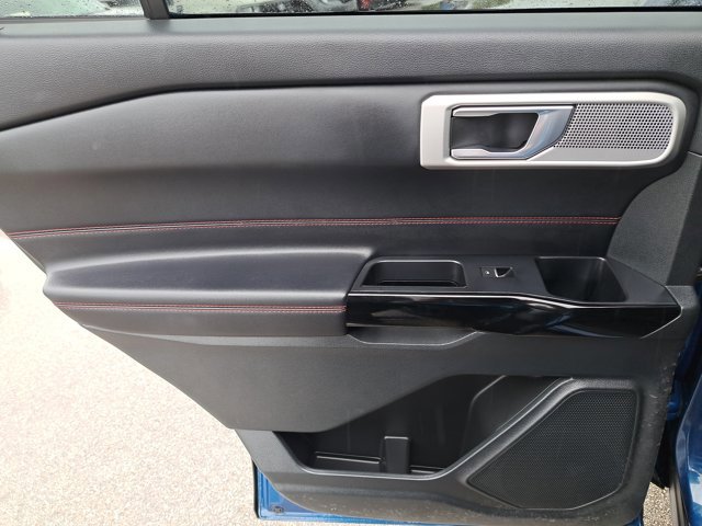 Certified 2022 Ford Explorer ST-Line w/ Class IV Trailer Tow Package image 14