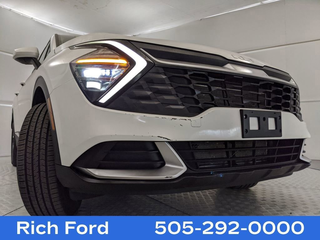 Used 2024 Kia Sportage LX image 28