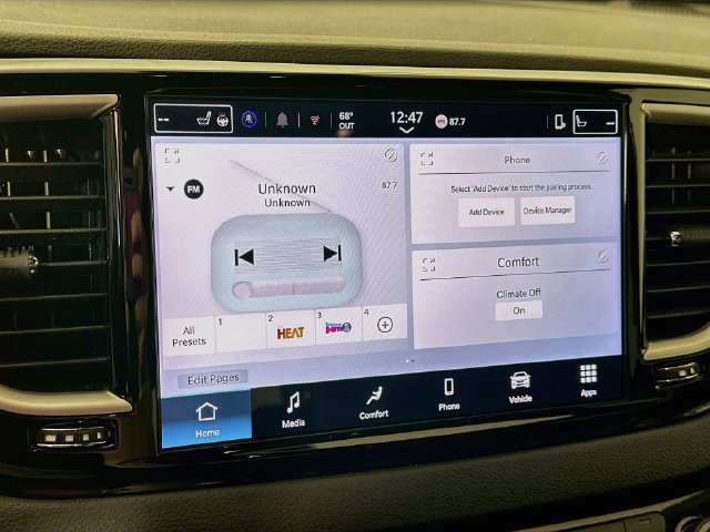 Used 2025 Chrysler Pacifica Select FWD image 20