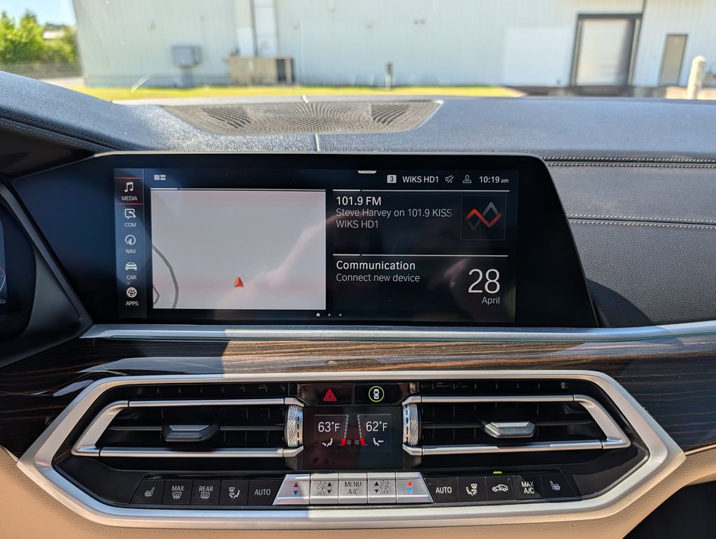 Used 2021 BMW X5 xDrive40i w/ Premium Package 2 AWD/4WD image 12
