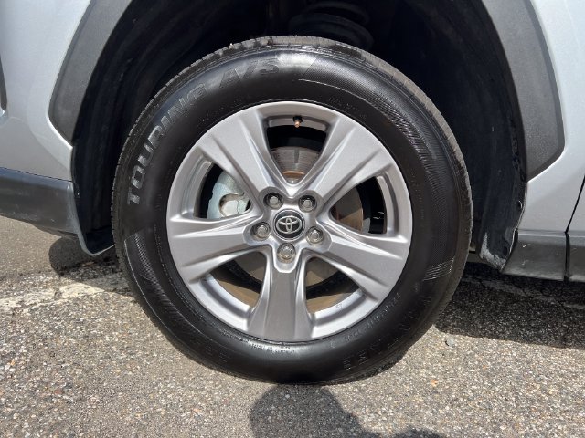 Used 2025 Toyota RAV4 XLE AWD/4WD image 16