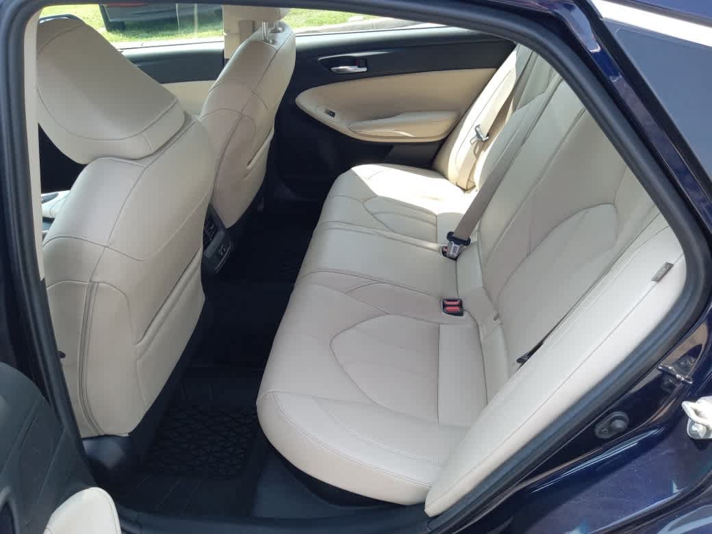 Used 2021 Toyota Avalon XLE FWD image 26