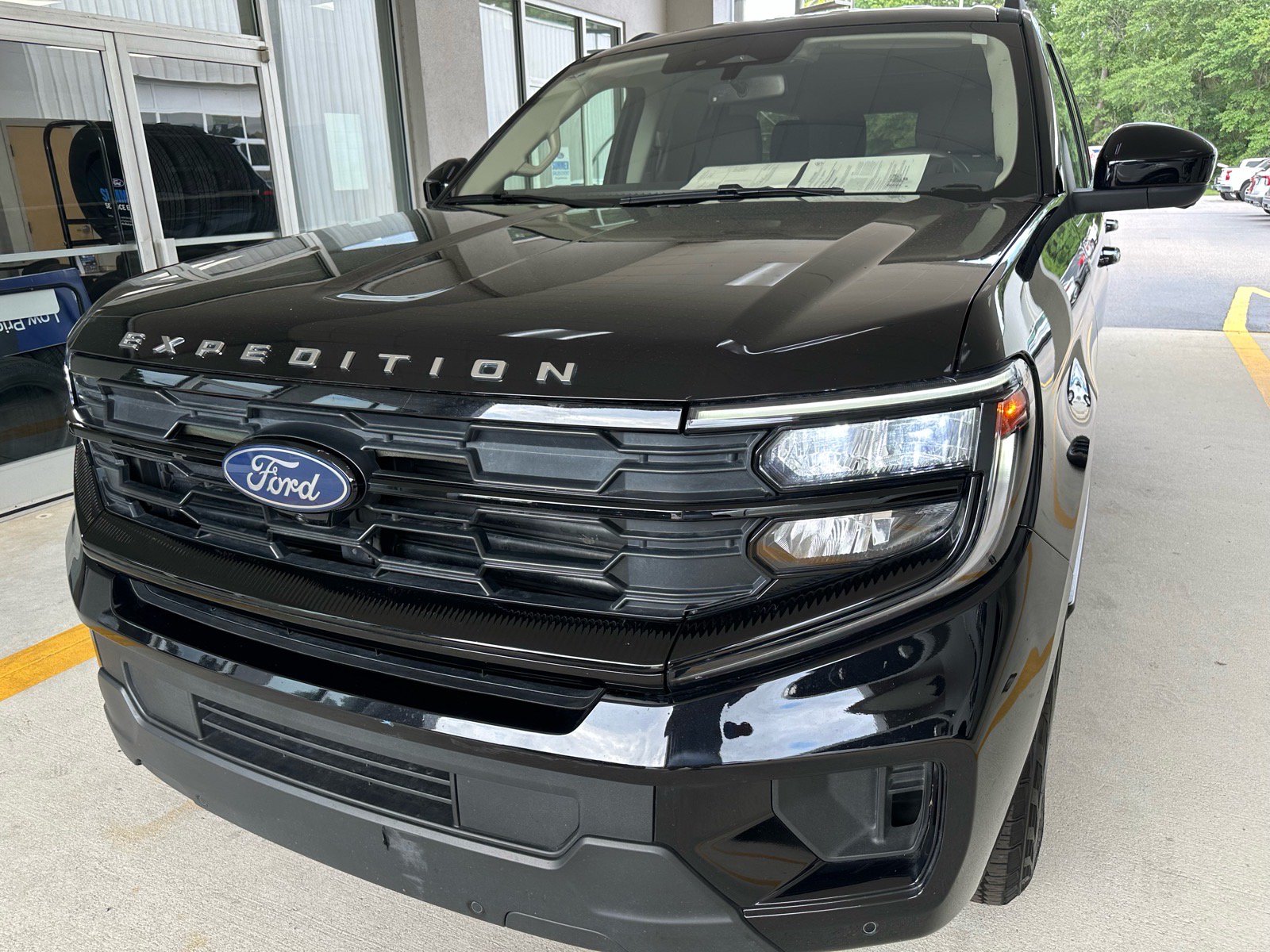 Certified 2025 Ford Expedition Max Active RWD image 2