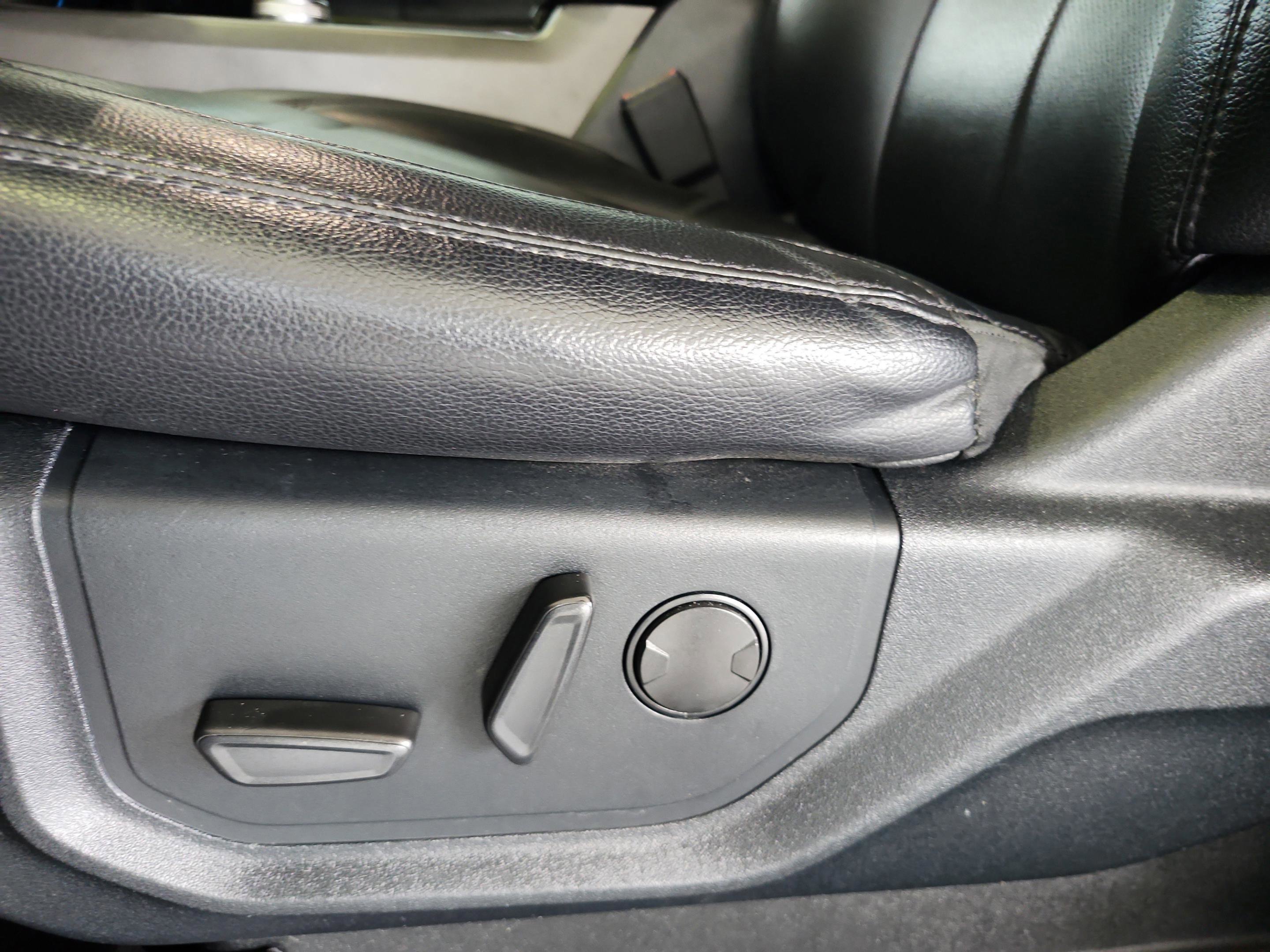 Certified 2021 Ford Expedition XLT image 15