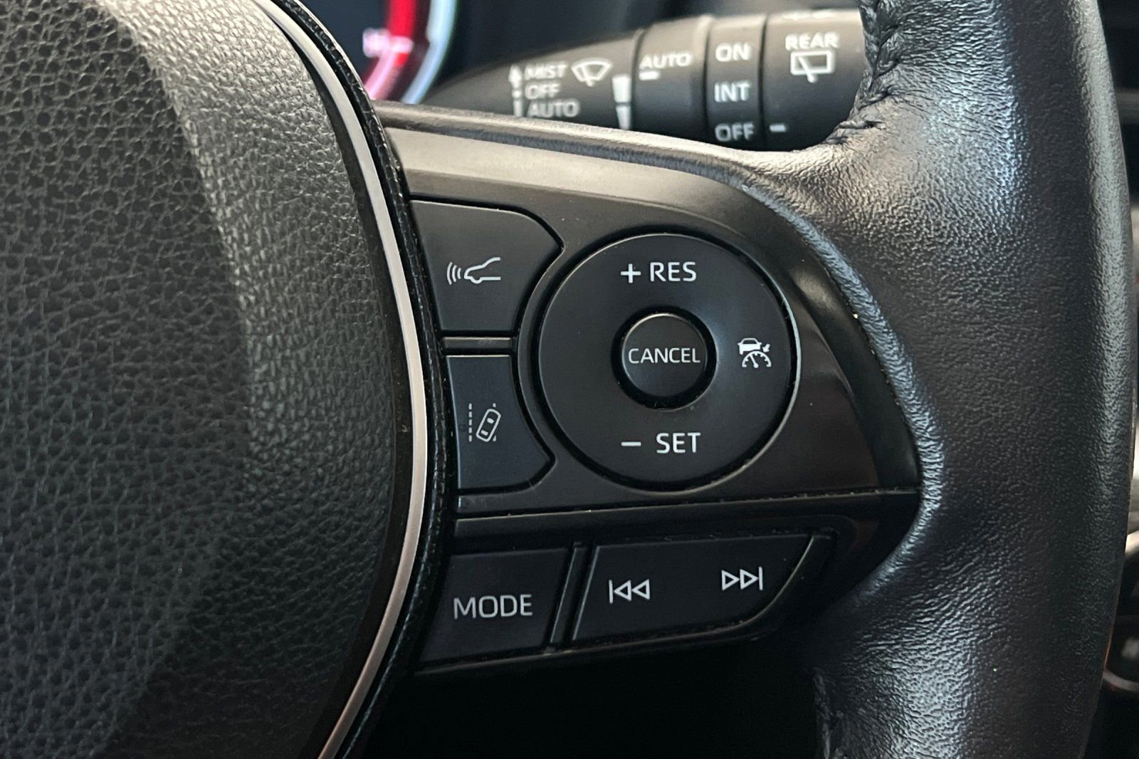 Used 2021 Toyota RAV4 TRD Off-Road w/ TRD Off-Road Weather Package AWD/4WD image 27