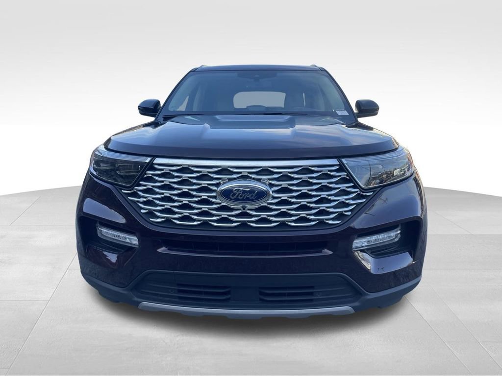 Certified 2022 Ford Explorer Platinum w/ Equipment Group 601A image 8