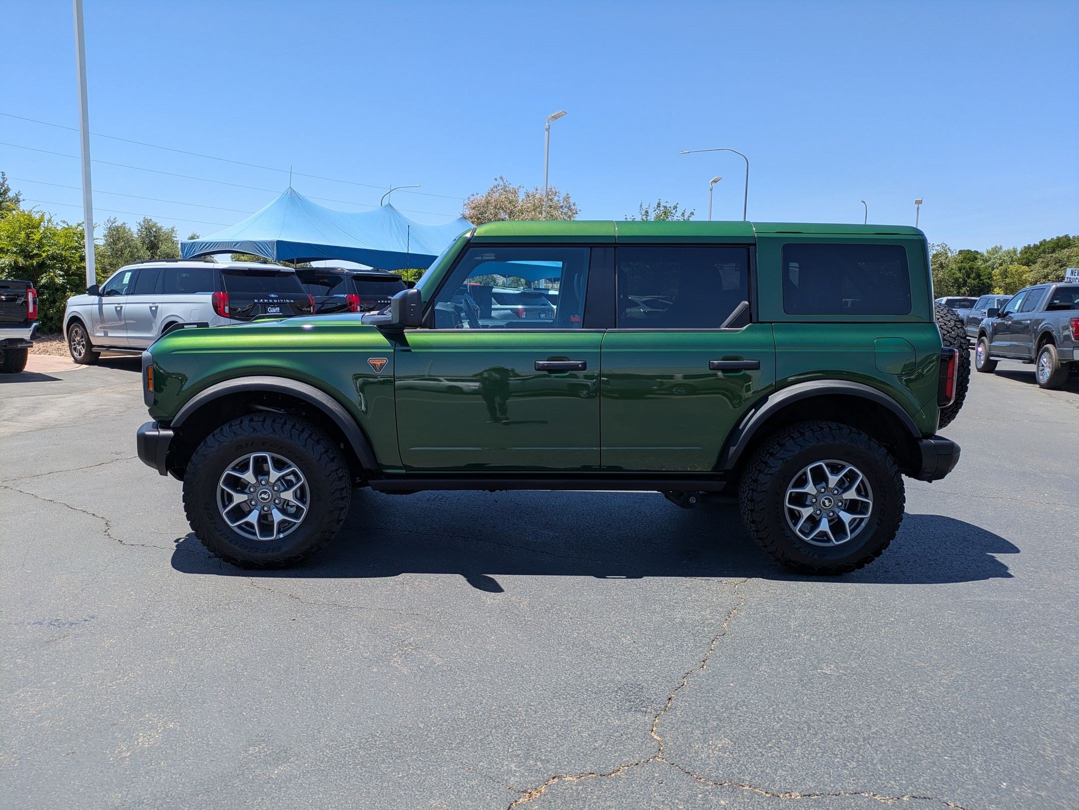 Certified 2025 Ford Bronco Badlands AWD/4WD image 9
