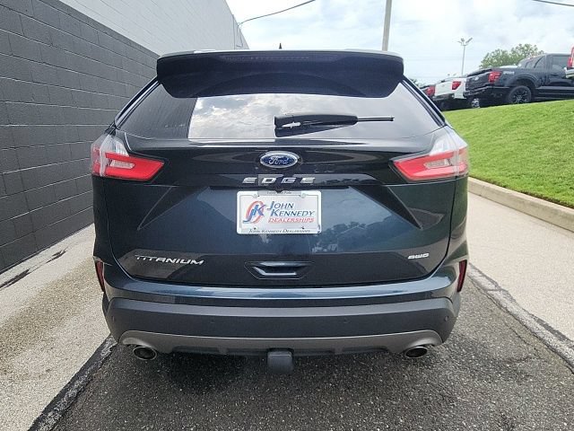 Certified 2022 Ford Edge Titanium w/ Class II Trailer Tow Package AWD/4WD image 5