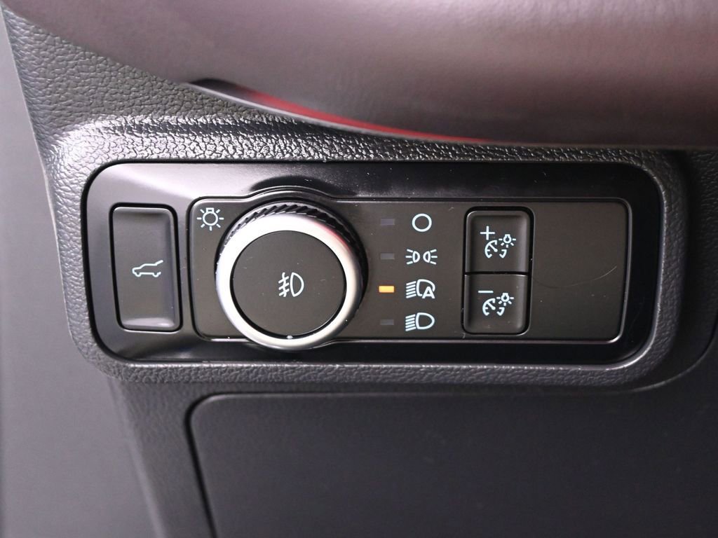 Certified 2025 Ford Explorer Platinum w/ Ultimate Package image 14