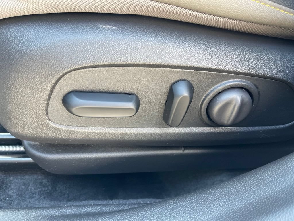 Used 2024 Chevrolet Trax ACTIV w/ Driver Confidence Package FWD image 21