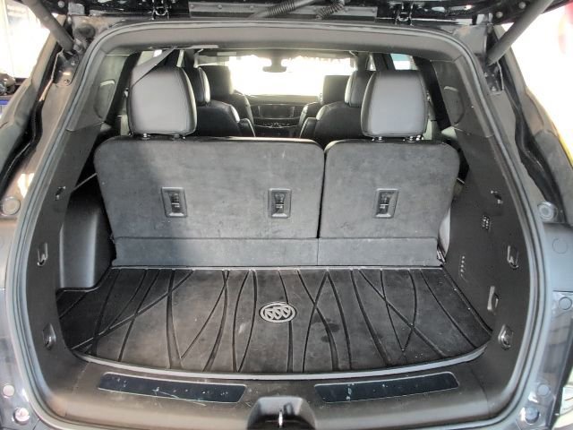Used 2022 Buick Enclave Avenir image 37