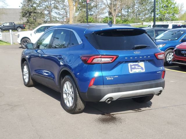 Certified 2023 Ford Escape Active AWD/4WD image 3