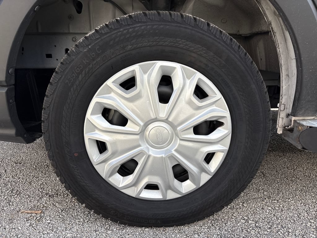 Certified 2025 Ford Transit 250 Low Roof w/ Exterior Upgrade Package RWD image 15