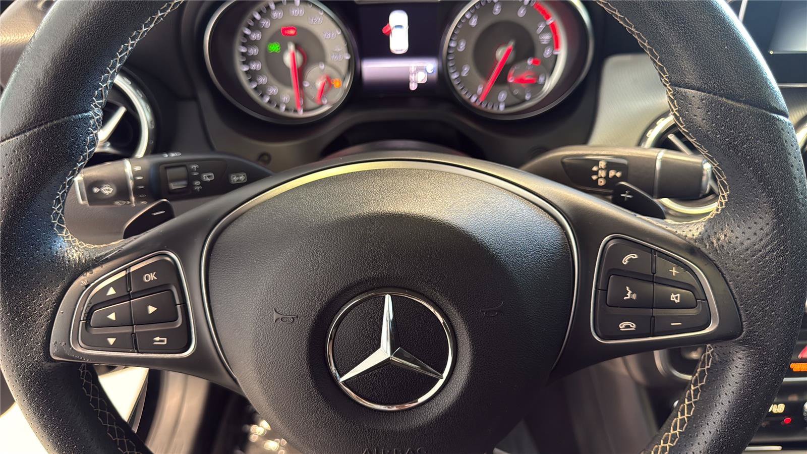 Used 2017 Mercedes-Benz GLA 250 4MATIC image 27