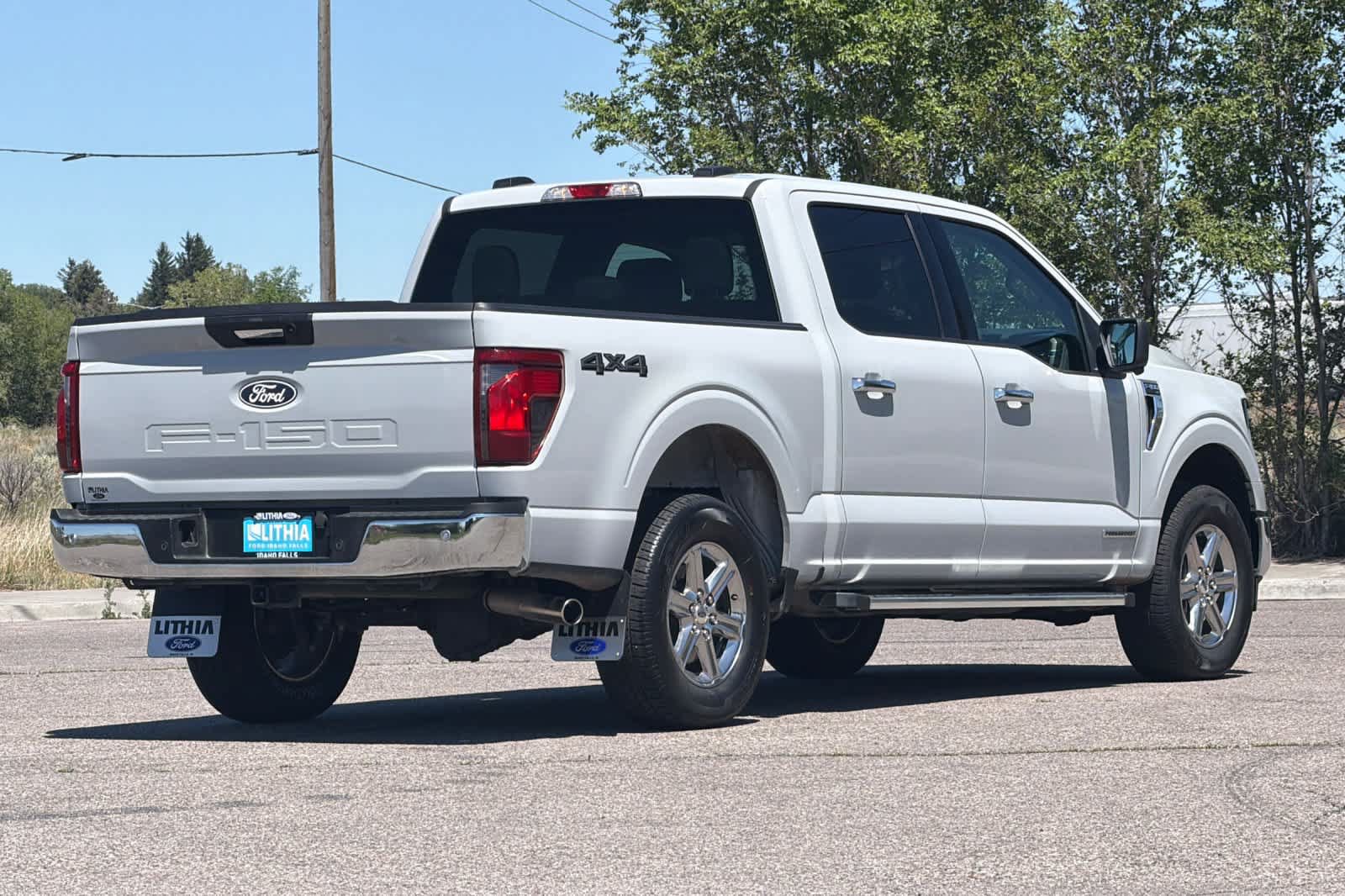 Certified 2024 Ford F150 XLT w/ Mobile Office Package AWD/4WD image 2