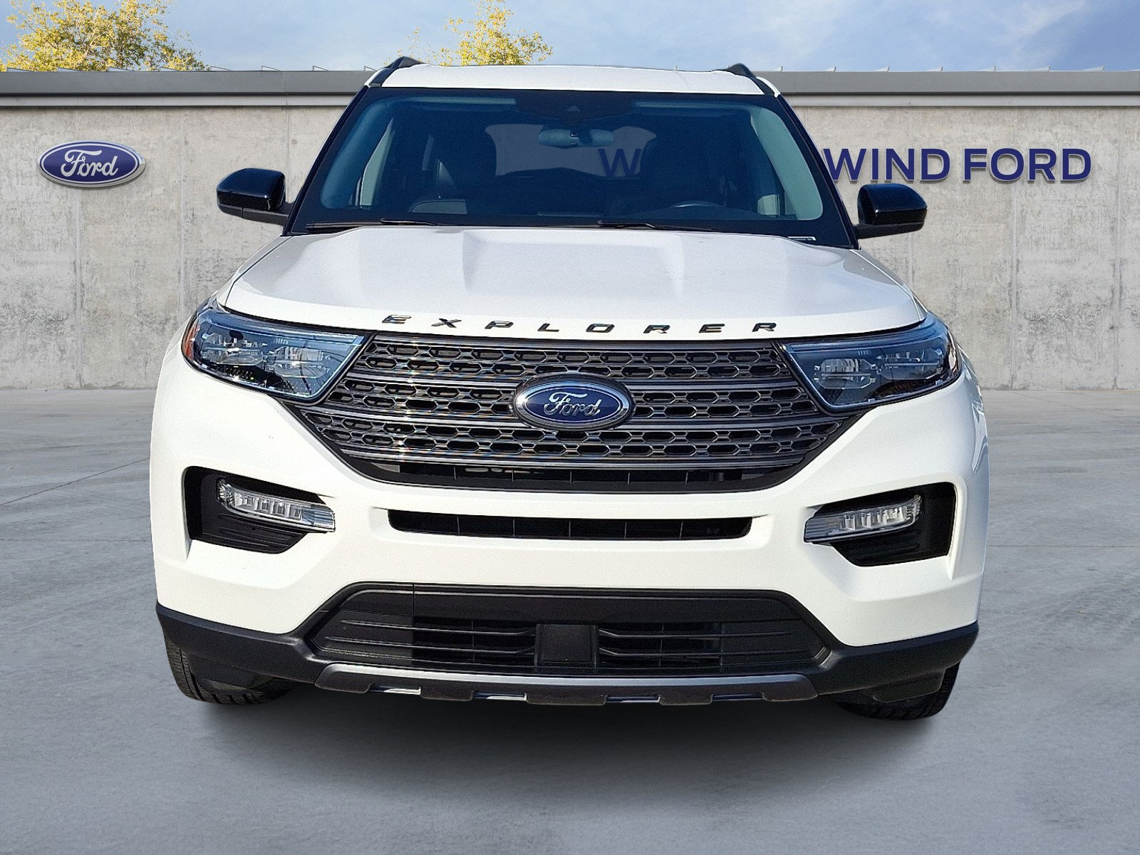 Certified 2024 Ford Explorer XLT w/ Equipment Group 202A AWD/4WD image 2