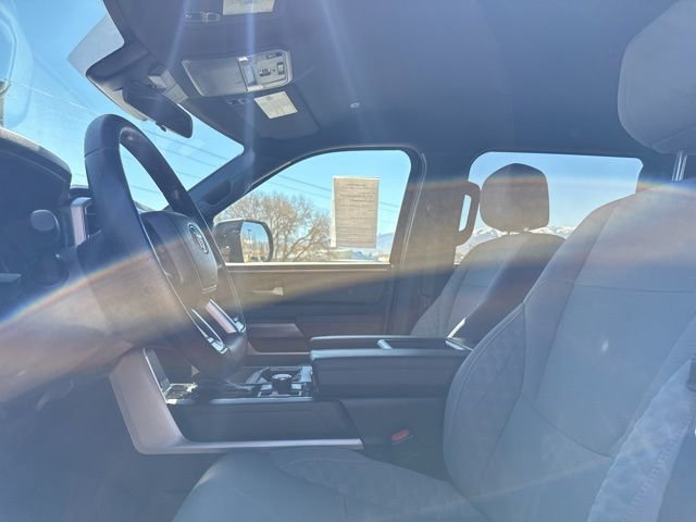 Used 2025 Toyota Tundra SR5 w/ SR5 Convenience Package AWD/4WD image 17