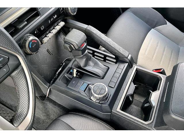 Used 2025 Toyota Tacoma TRD Off-Road AWD/4WD image 15