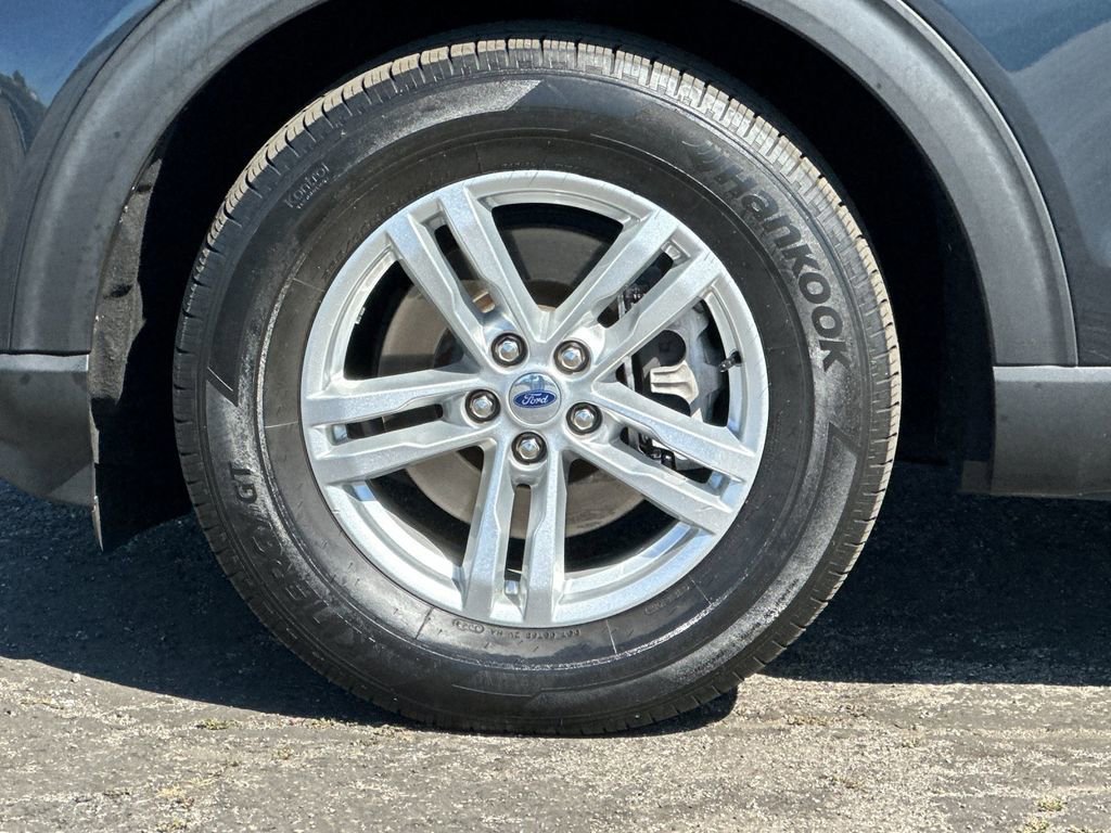Certified 2023 Ford Explorer XLT w/ Equipment Group 202A image 26