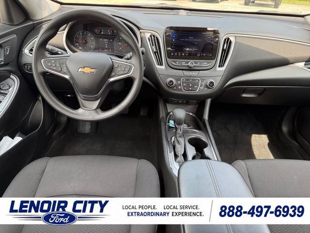Used 2024 Chevrolet Malibu LT FWD image 15
