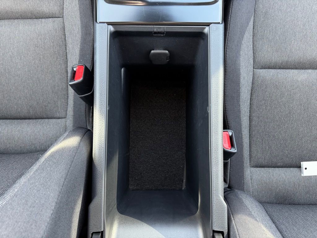 Used 2025 Toyota Camry LE image 25