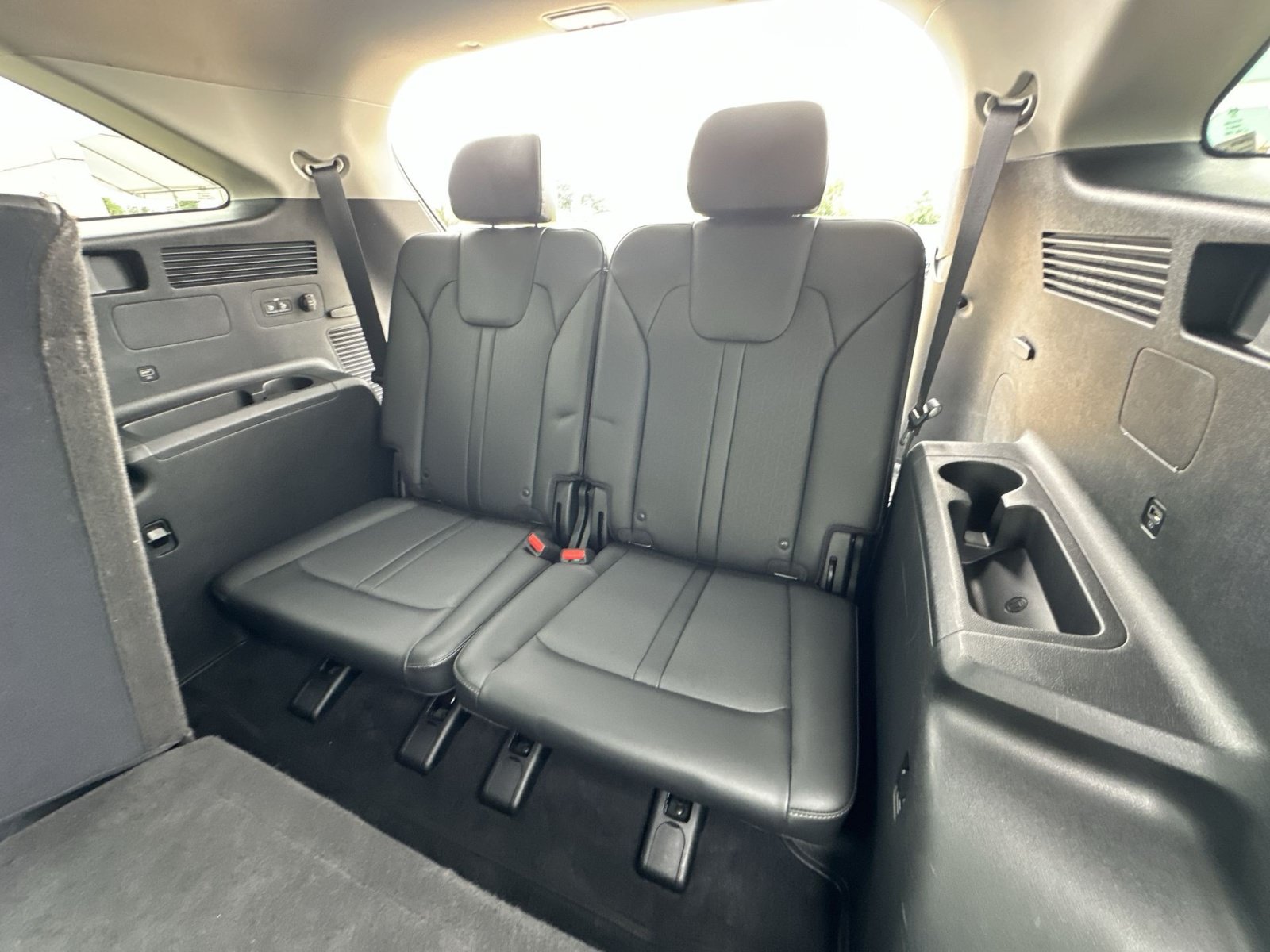 Used 2021 Kia Sorento S FWD image 32