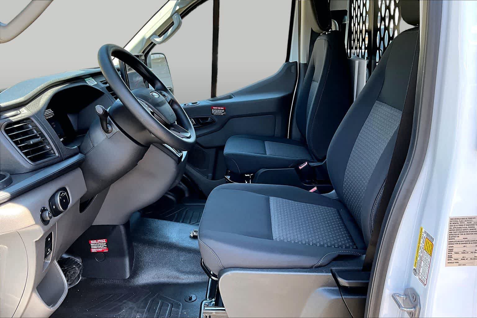 Certified 2026 Ford Transit 250 Low Roof w/ Exterior Upgrade Package RWD image 8
