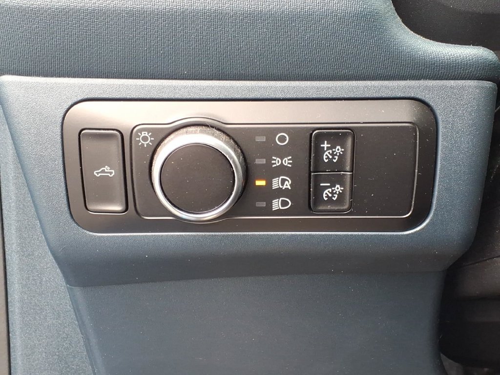 Certified 2025 Ford Maverick XLT w/ XLT Luxury Package AWD/4WD image 18