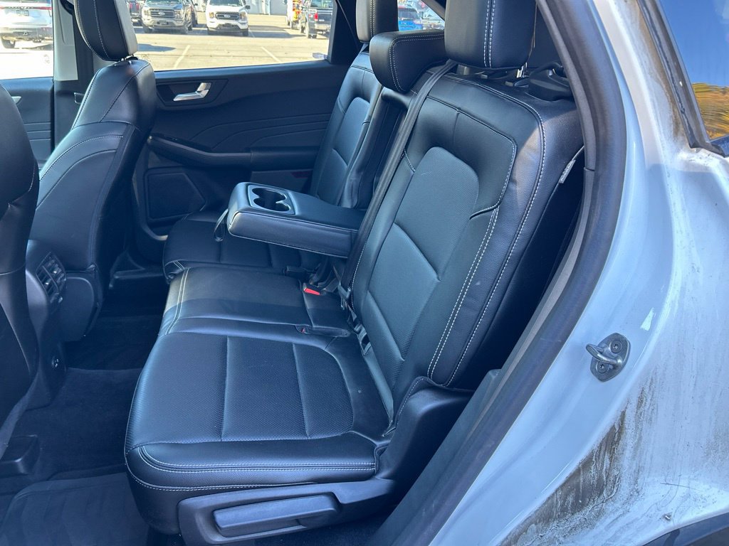Certified 2022 Ford Escape SEL AWD/4WD image 16