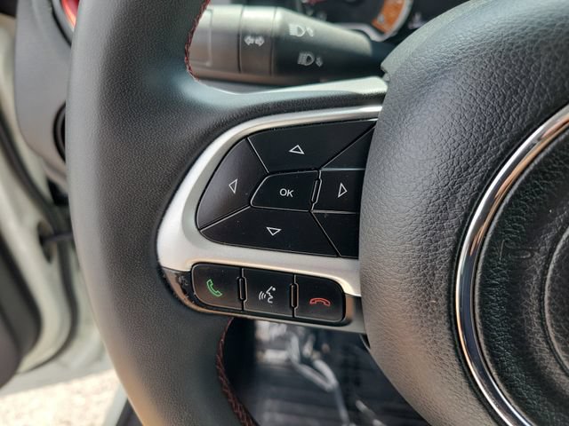 Used 2023 Jeep Renegade Trailhawk AWD/4WD image 28