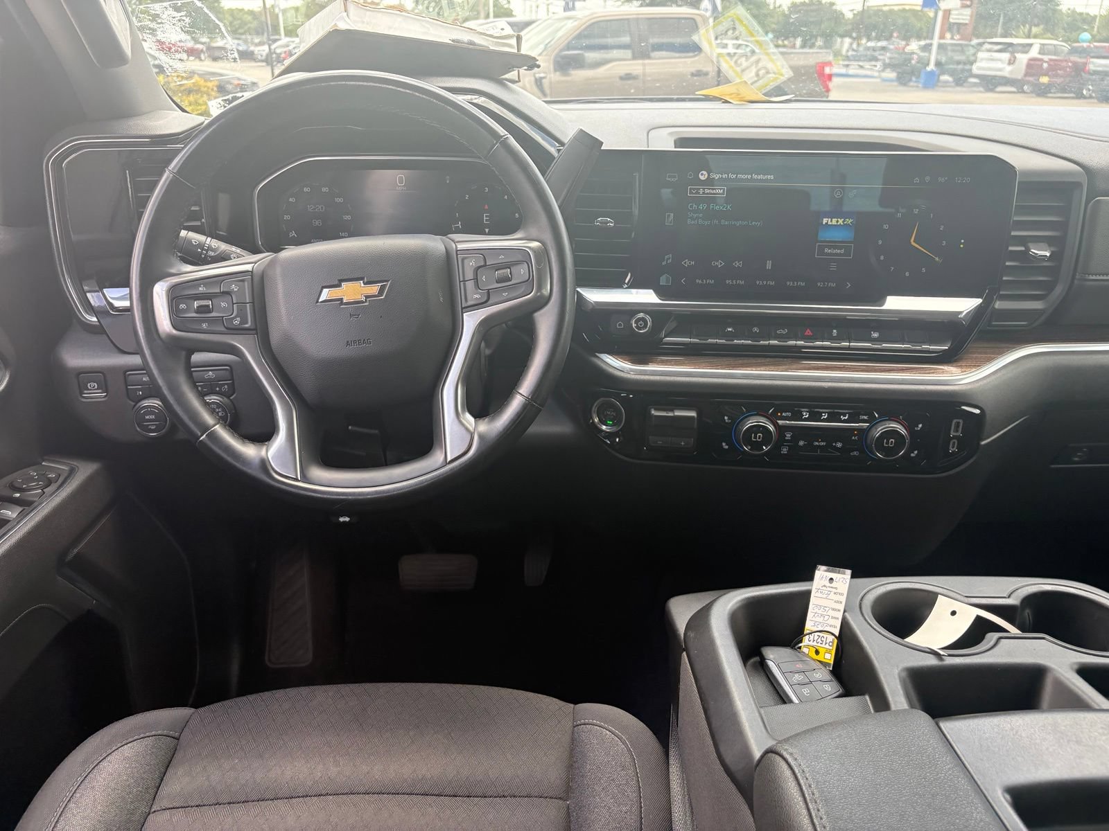 Used 2025 Chevrolet Silverado 1500 LT AWD/4WD image 10
