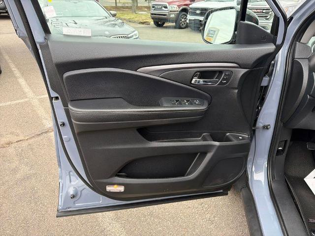 Used 2023 Honda Ridgeline RTL-E image 17