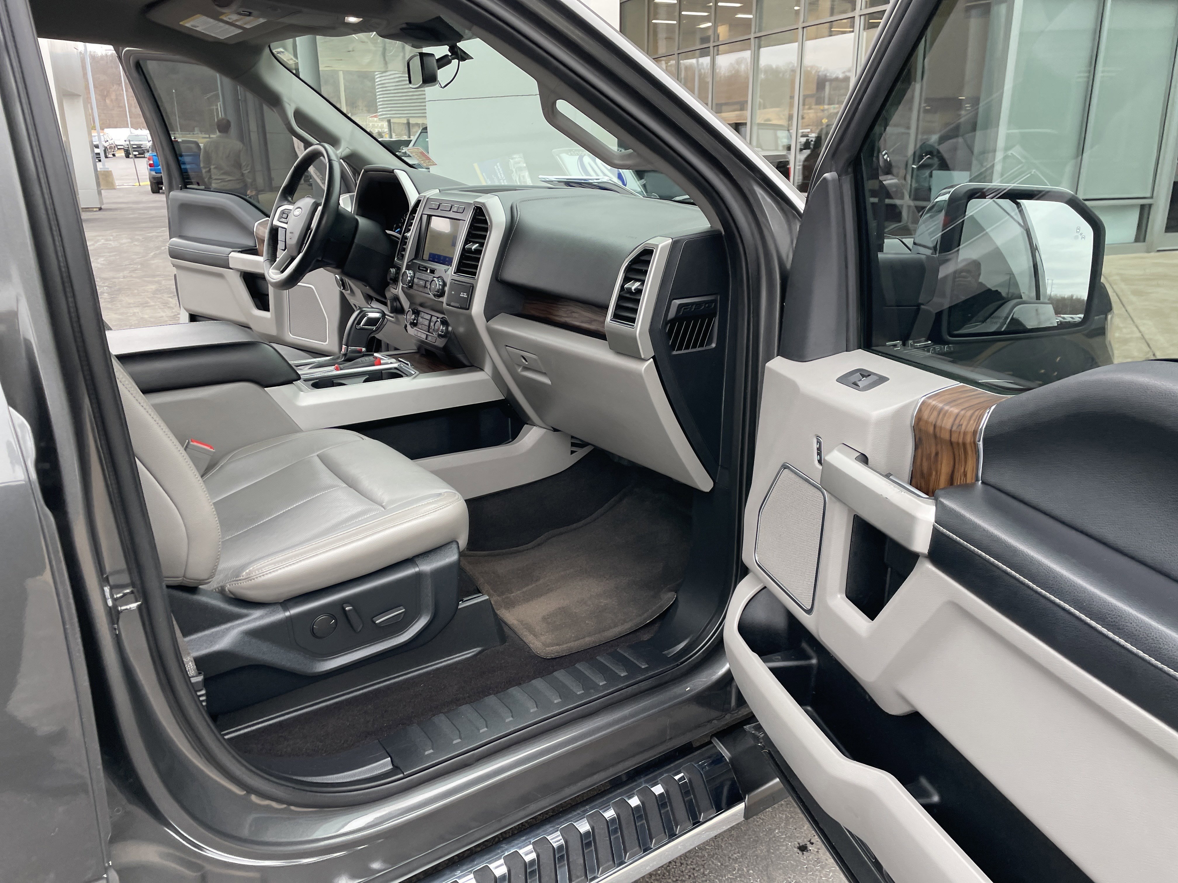 Certified 2020 Ford F150 Lariat image 18