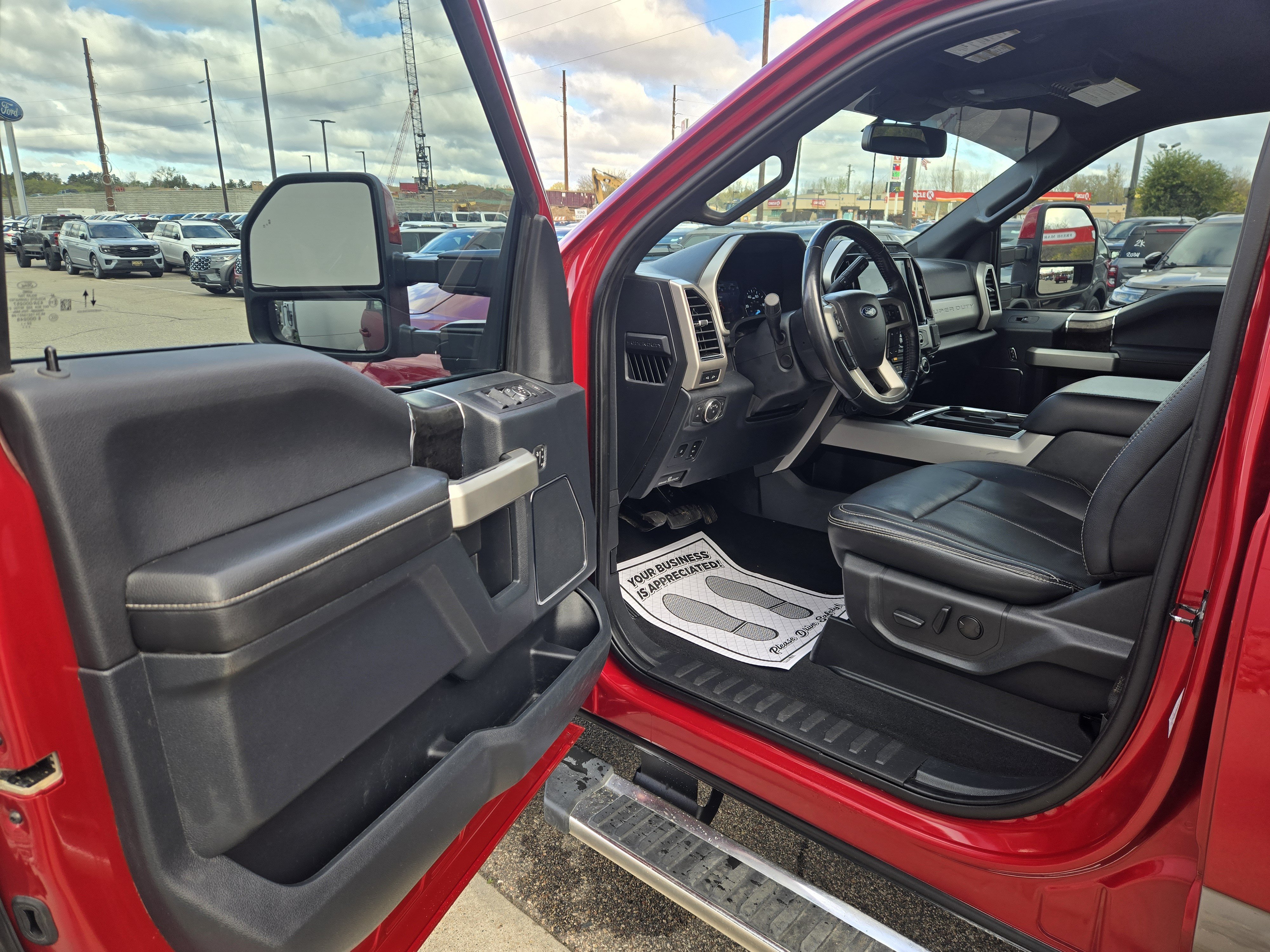 Certified 2022 Ford F350 Lariat w/ Lariat Ultimate Package AWD/4WD image 11