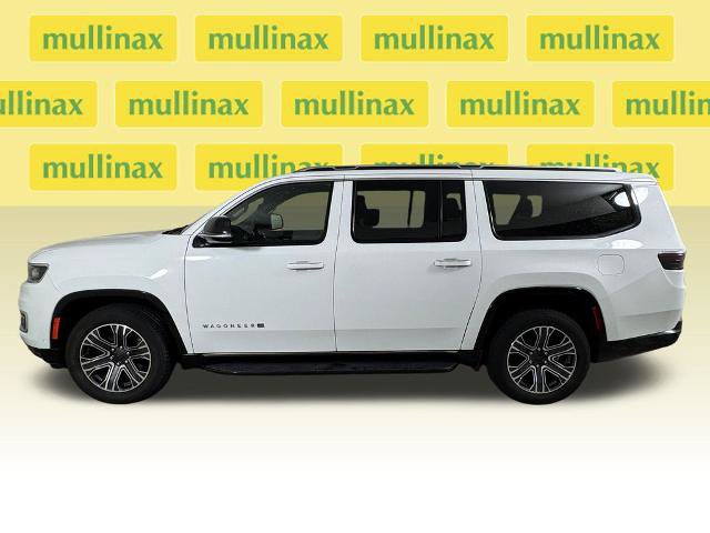 Used 2024 Jeep Wagoneer L Series II RWD image 8