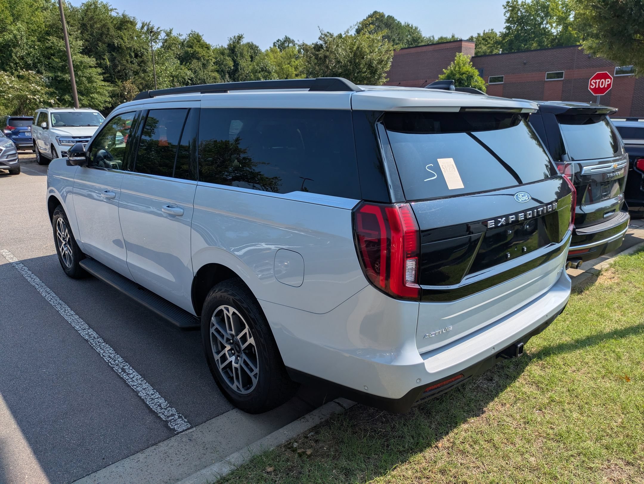 Certified 2025 Ford Expedition Max Active AWD/4WD image 4