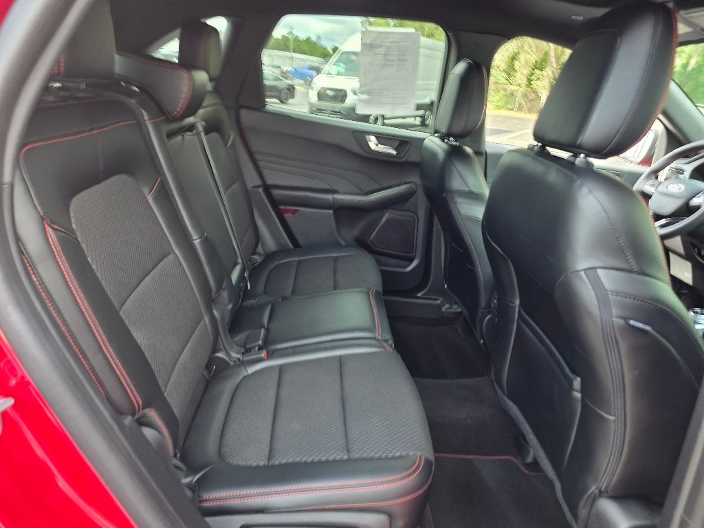 Certified 2023 Ford Escape ST-Line w/ Tech Pack #1 FWD image 16
